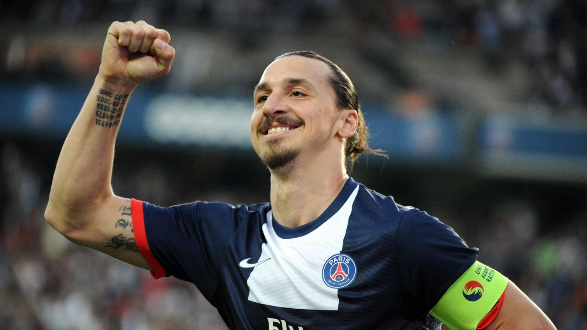 AYX体育官网-拜仁慕尼黑逆境求变，新帅上任改观未卜，拜仁慕尼黑新球员