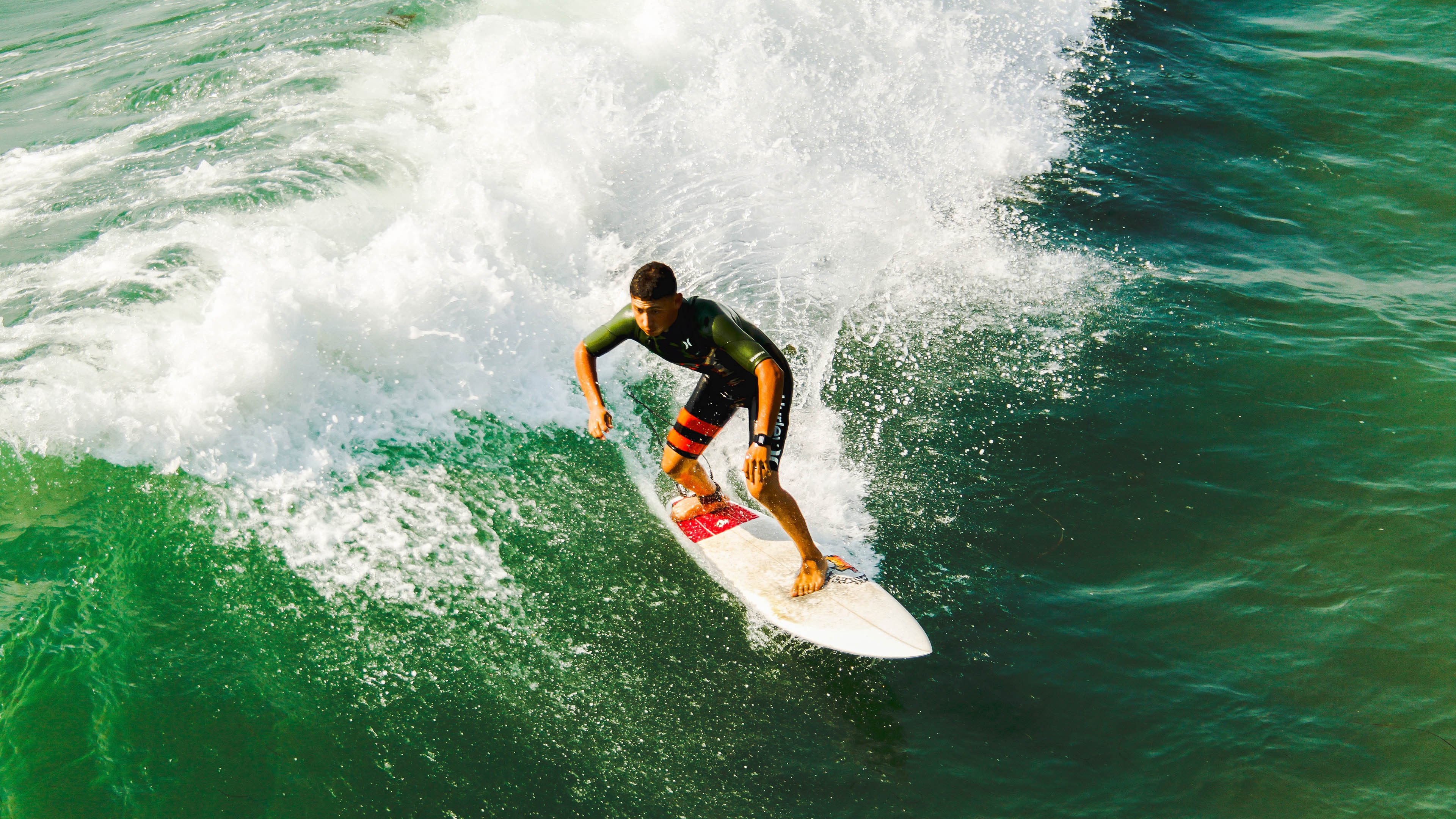 斗志永不熄：球队队魂的故事感动无数球迷，有斗志的队名和口号